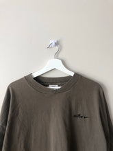 Load image into Gallery viewer, Vintage Nike Crewneck
